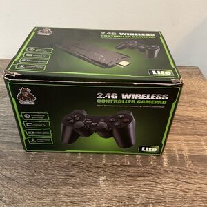 Black Wireless Controller Gamepad